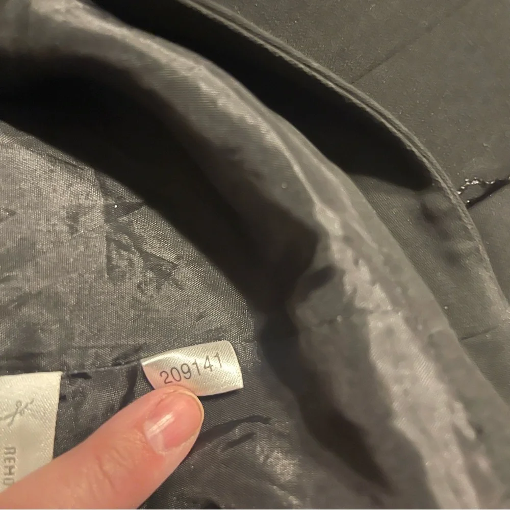 LOFT Ann Taylor Women’s Black Skirt Size 10 Embroidered with Embellishments - Picture 7 of 7